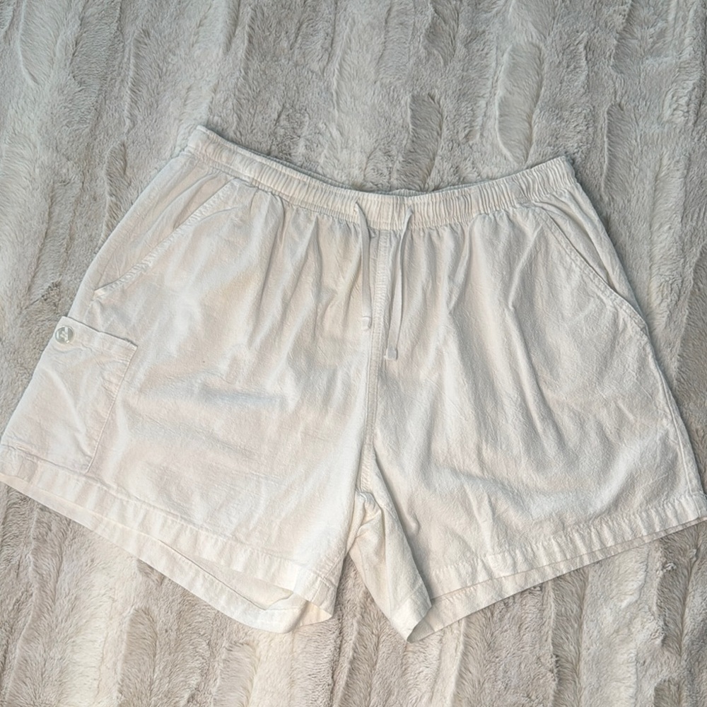 Jane Ashley Women's White Cargo Shorts